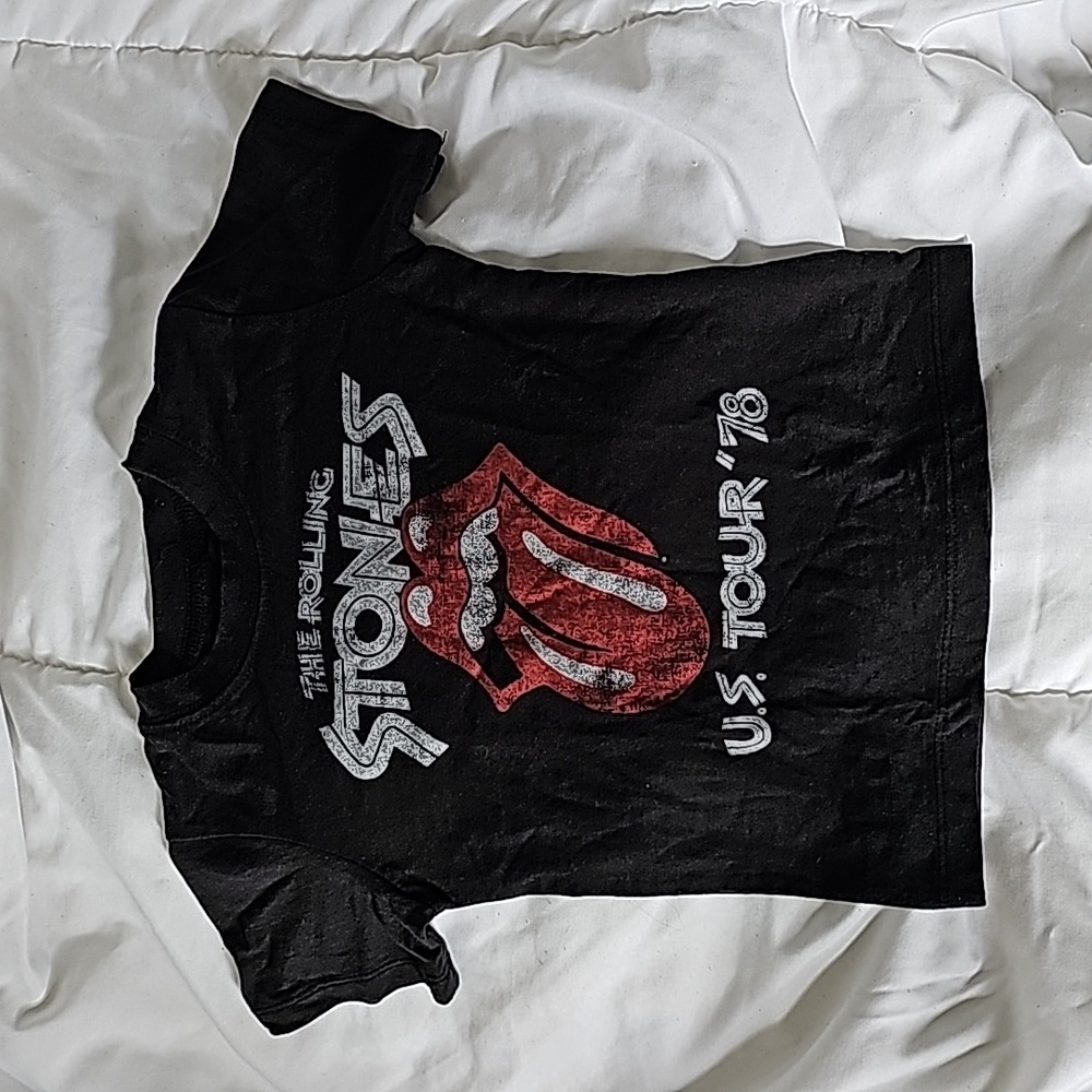 3T rolling stones tshirt